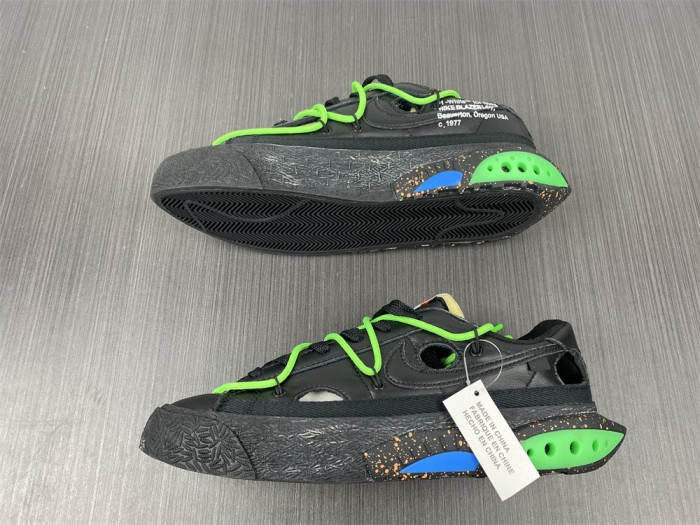 Off-White x Nike Blazer Low "Black / Green" DH7863-001