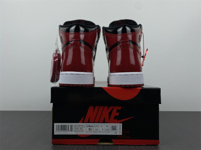 Air Jordan 1 High OG “Bred Patent” 555088-063