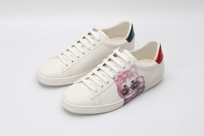 G*u*i low-top sneaker