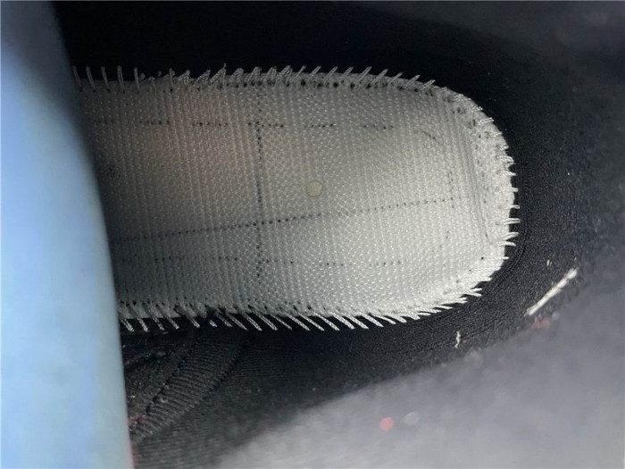 Air Jordan 12 “Utility Black” DC1062-006
