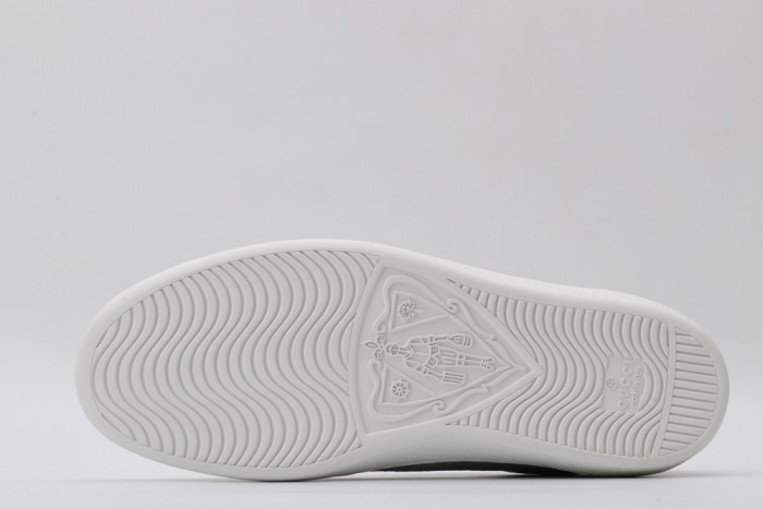 G*u*i low-top sneaker