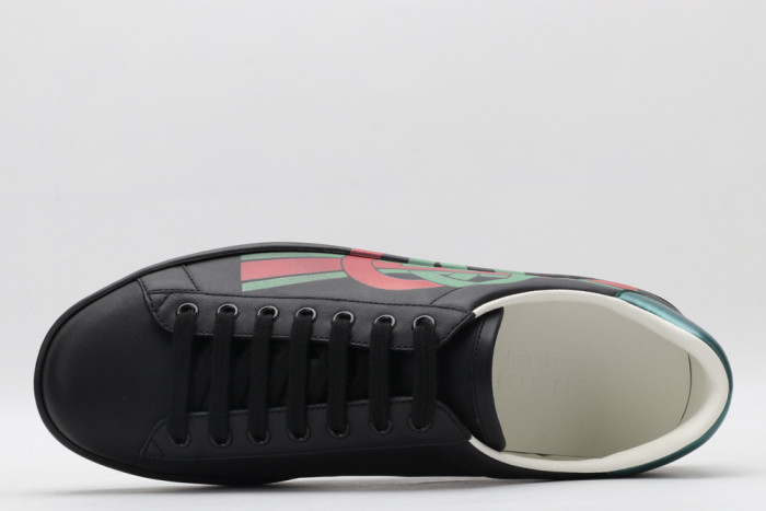 G*u*i low-top sneaker