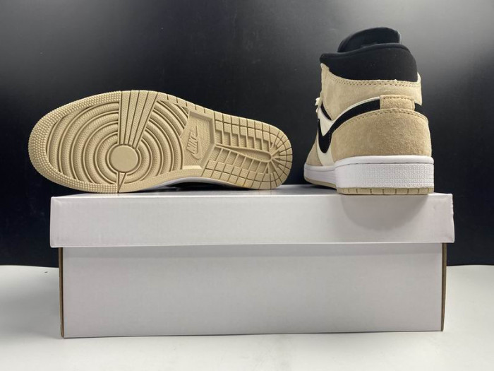 Air Jordan 1 Mid ‘Barely Orange’ BQ6472 -800