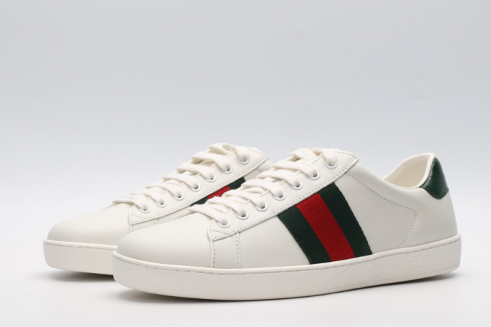 G*u*i low-top sneaker