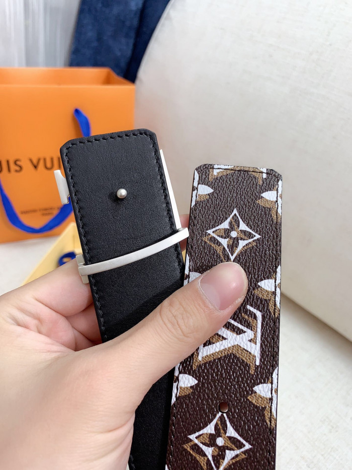 Loui Vuitto Belt-4CM
