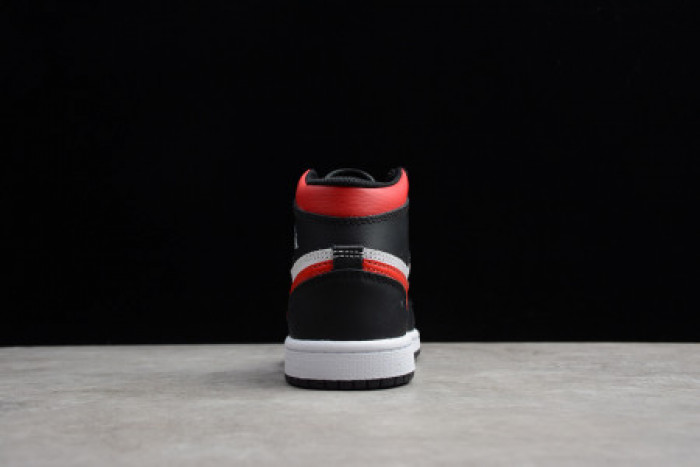 KIDS AIR JORDAN 1 RETRO HIGH OG ‘GYM RED’ 555088-061
