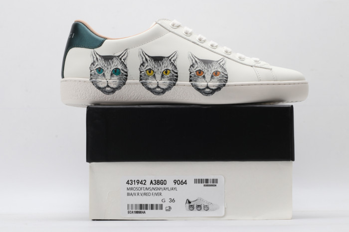 G*u*i low-top sneaker