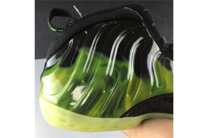 NIKE AIR FOAMPOSITE ONE PARANORMAN ‘PARANORMAN’ 579771-003
