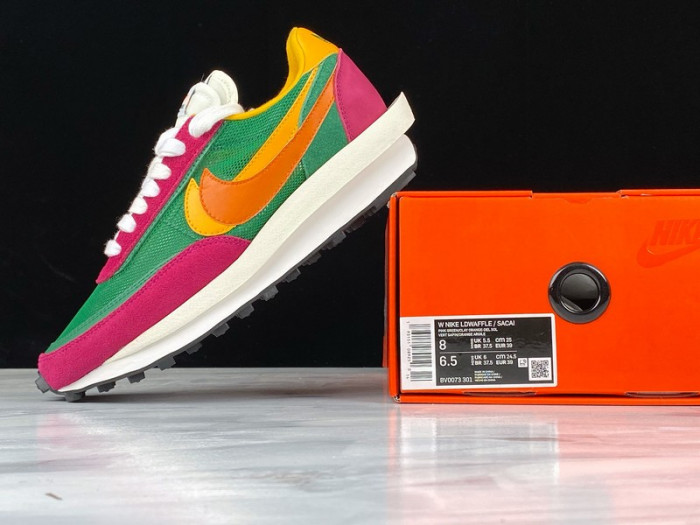 Sacai x Nike LDV Waffle ‘Pink Green’ BV0073-301