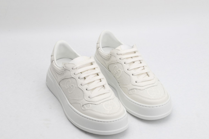 G*u*i low-top sneaker