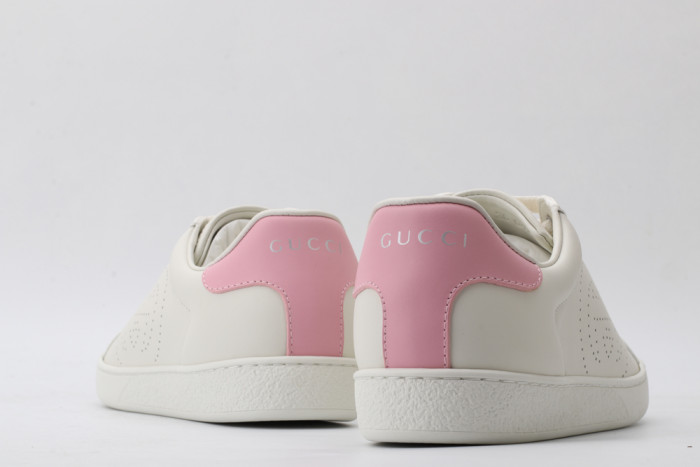 G*u*i low-top sneaker