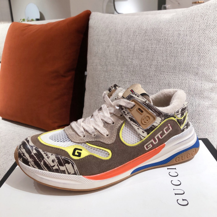 G*u*i mid sneaker