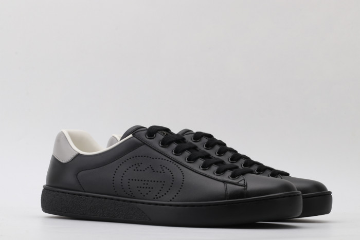 G*u*i low-top sneaker