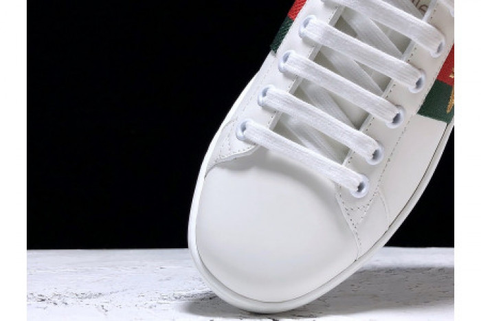 G*u*i ace embroidered low-top sneaker white with bee