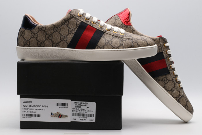 G*u*i low-top sneaker
