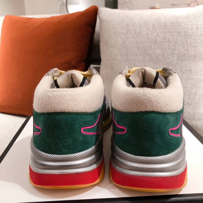G*u*i mid sneaker