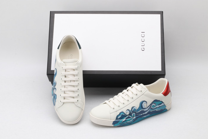 G*u*i low-top sneaker