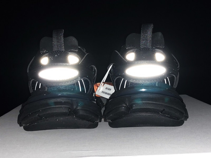 BLCG TRACK TRAINER ‘TRIPLE BLACK’ 542023 W1GB1 1000