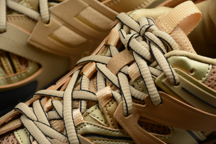 BLCG WMNS TRACK TRAINER ‘GOLD’ 542436 W2CD1 8000