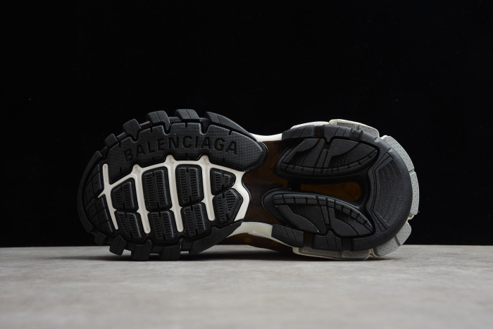 BLCG WMNS TRACK TRAINER ‘GOLD’ 542436 W2CD1 8000