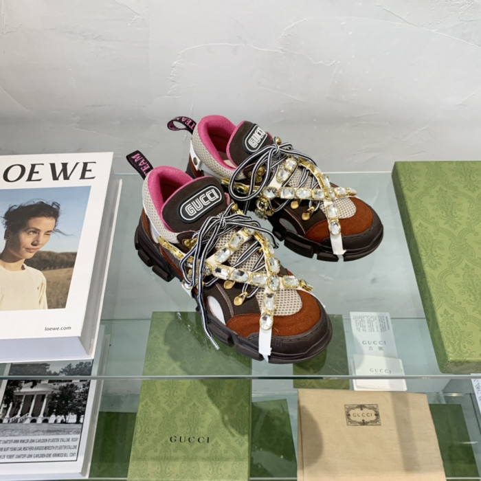 G*u*i sneaker
