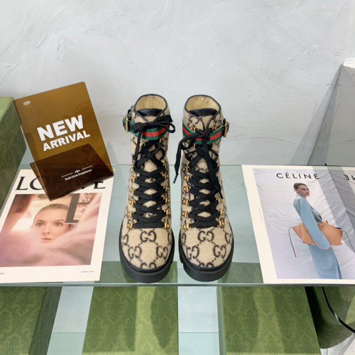 G*u*i boots