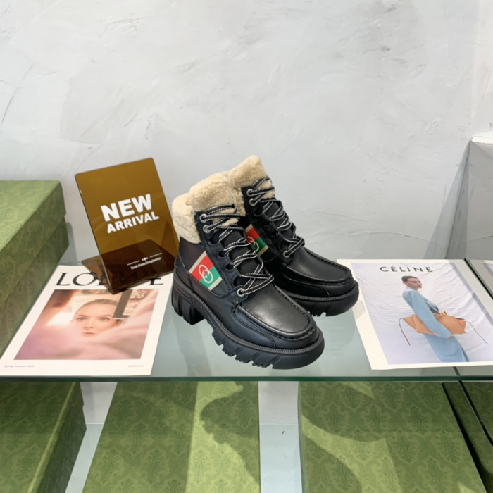 G*u*i boots