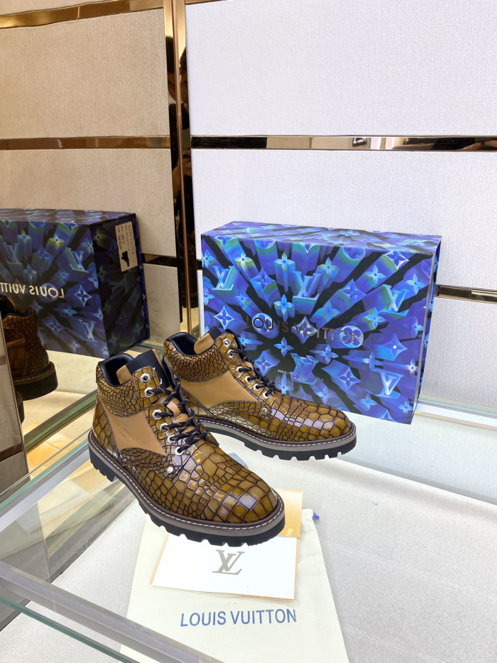 LOUS VUITO BOOTS