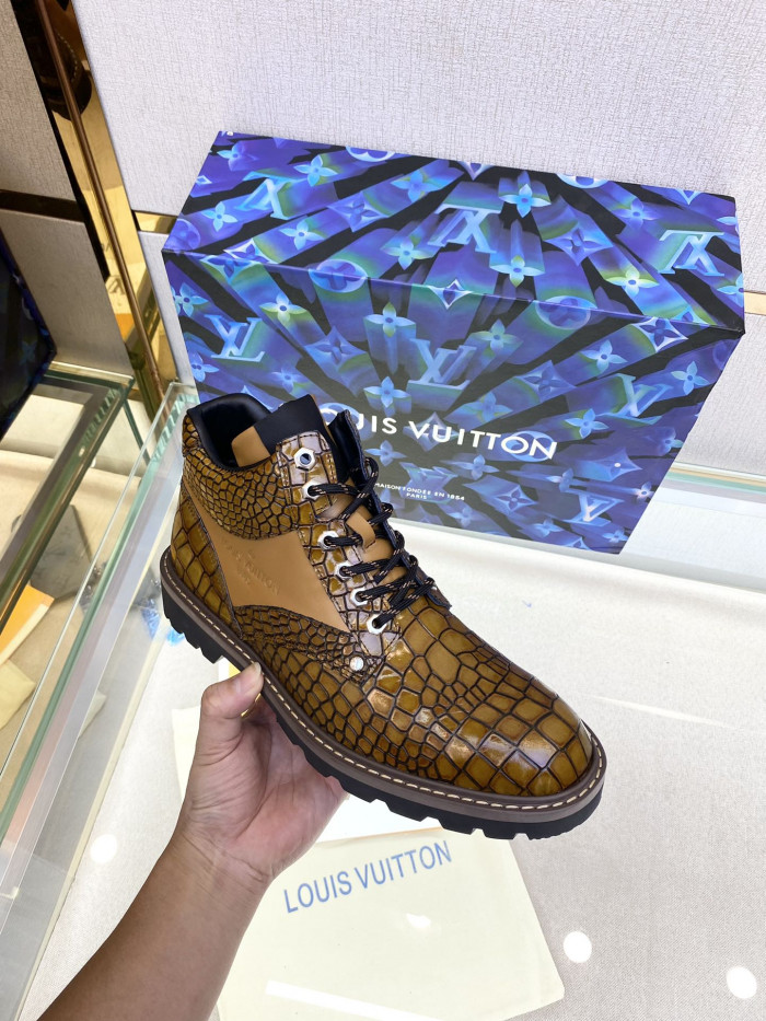 LOUS VUITO BOOTS