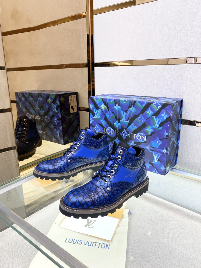 LOUS VUITO BOOTS