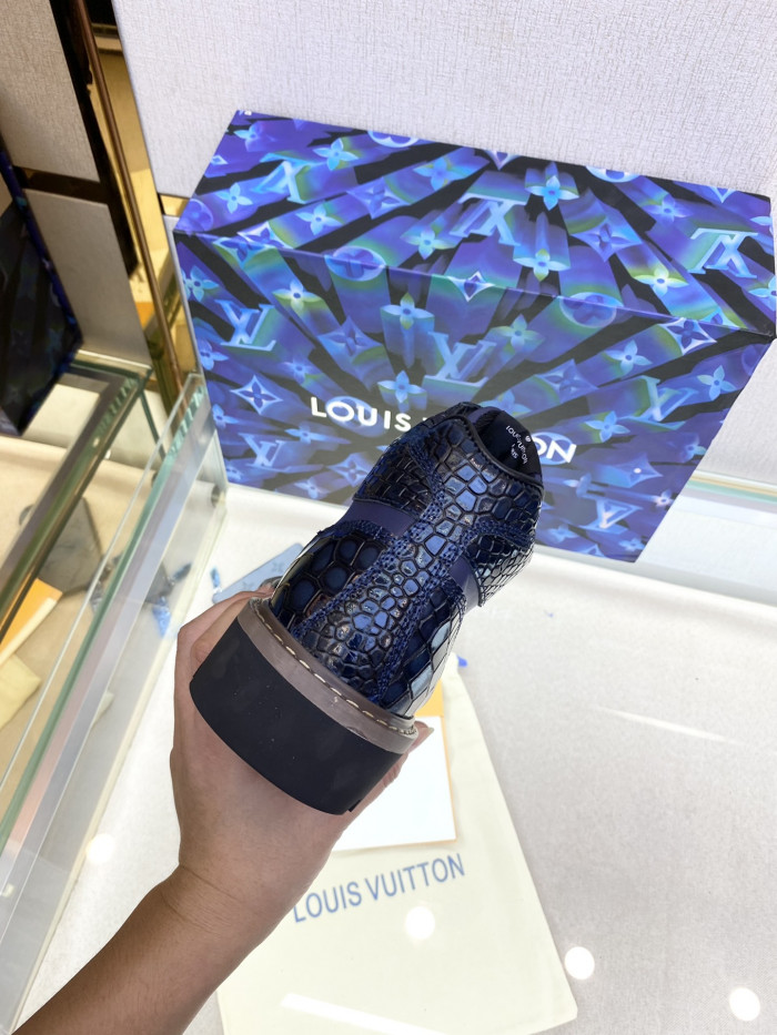 LOUS VUITO BOOTS
