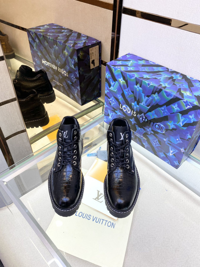 LOUS VUITO BOOTS